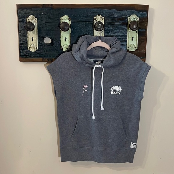 Roots Sleeveless Grey Hooded Sweatshirt Size Small - Picture 4 of 16